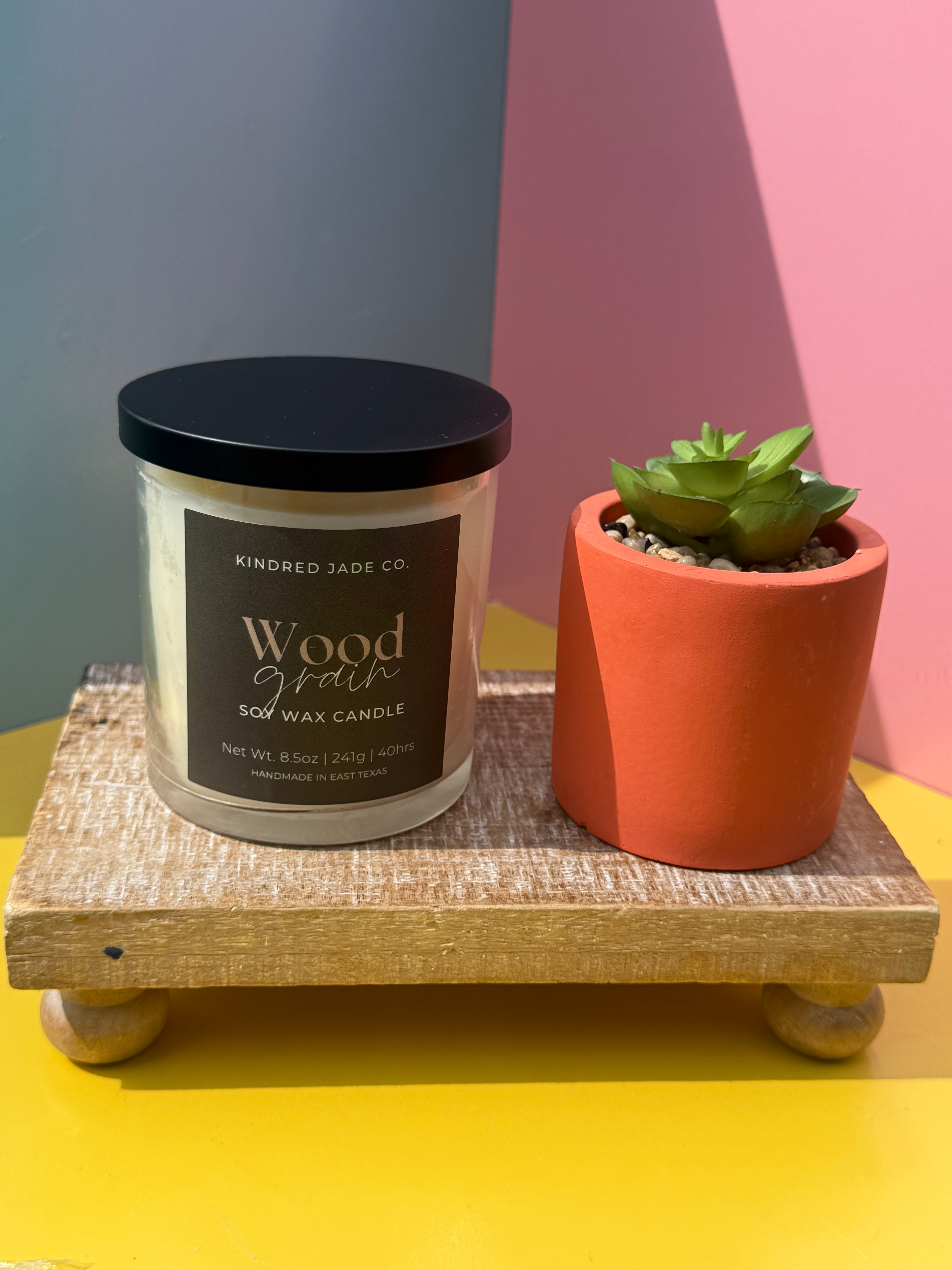 🌲 Wood Grain – Sandalwood & Earthy Woods Candle – KINDRED JADE CO TX.